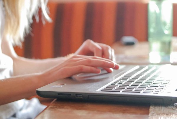 De l'idée au profit : transformer vos passions en sources de revenu